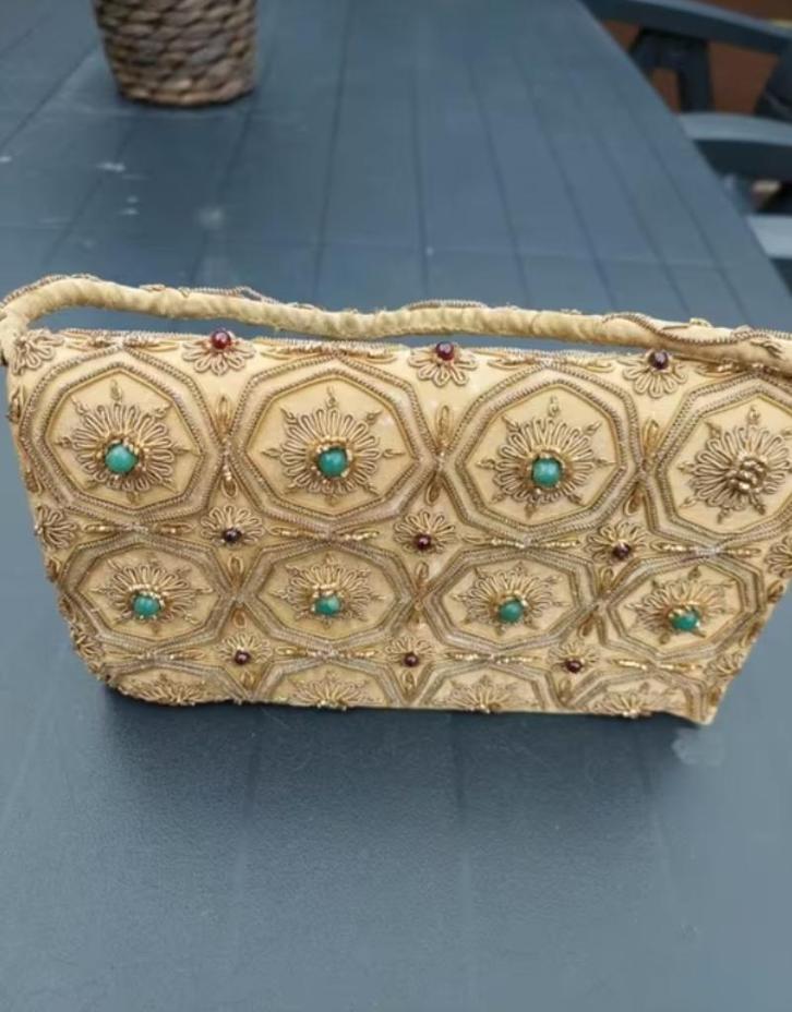 Vintage avond tasje/ dames tasje, Sieraden, Tassen en Uiterlijk, Tassen | Damestassen, Gebruikt, Avondtasje, Overige kleuren, Ophalen of Verzenden