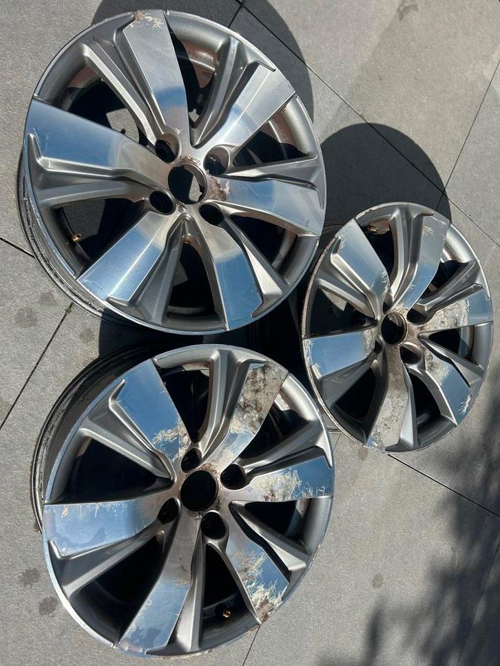 3 stuks 16 inch velgen van een Peugeot 2008 uit 2013, Auto-onderdelen, Banden en Velgen, Velg(en), All Season, 16 inch, Overige