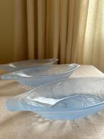 3 ijsblauwe schaaltjes, Ophalen of Verzenden, Zo goed als nieuw, Overige stijlen, Schaal of Schalen