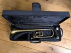 Junior tenor trombone

Met secundair ventiel Bb/C, Ophalen of Verzenden, Zo goed als nieuw, Tenor, Met koffer