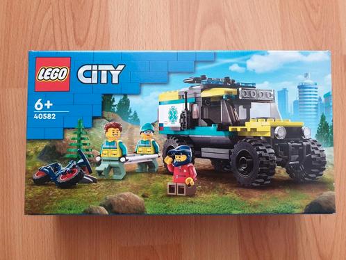 Lego City - 40582 - 4x4 Off-Road Ambulance Rescue, Kinderen en Baby's, Speelgoed | Duplo en Lego, Nieuw, Lego, Complete set, Ophalen of Verzenden