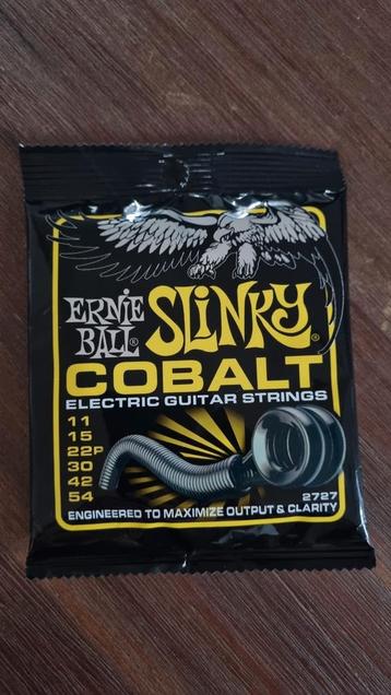 Elektrische gitaar snaren 11-54 Ernie Ball Slinky Cobalt beschikbaar voor biedingen