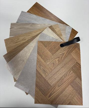 Vinyl rollwen 4 meter breed, op maat te snijden. Merk:tarket beschikbaar voor biedingen