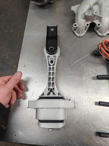 MEYLE 100 199 0045 motorsteun (dogbone mount) beschikbaar voor biedingen