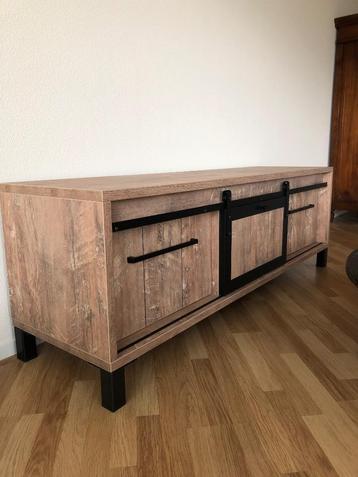 TV Meubel  beschikbaar voor biedingen