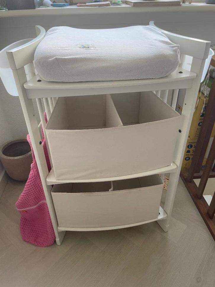 Stokke Care commode / verschoontafel, Kinderen en Baby's, Kinderkamer | Commodes en Kasten, Gebruikt, Commode, 90 tot 105 cm, 100 cm of meer