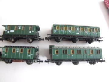 4x oldtimer lokaalbaan wagons beschikbaar voor biedingen