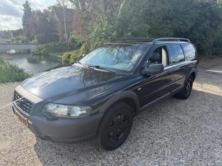 Volvo V70 Cross Country 2.4 T Comfort Line 4x4 7 PERSOONS, Auto's, Volvo, Bedrijf, Te koop, V70, 4x4, ABS, Airbags, Airconditioning