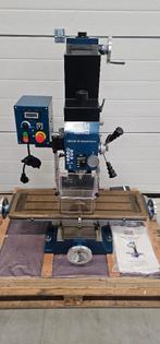 HBM BF 30 Freesmachine met Grote Tafel - 230 Volt - 1100 W.