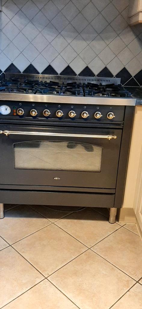 Boretti Gasfornuis met 6 Pitten - 750 euro vaste Prijs!, Witgoed en Apparatuur, Fornuizen, Gebruikt, Vrijstaand, Gas, 5 kookzones of meer