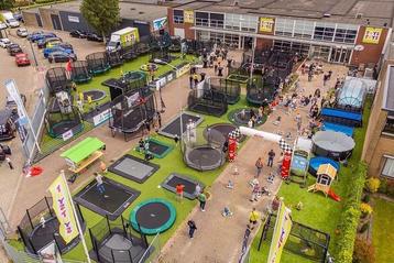 Trampoline grootste showtuin van NL Berg Akrobat Salta Exit beschikbaar voor biedingen