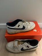Nike Dunk Low x Stranger Things Maat 42, Ophalen of Verzenden, Nieuw, Wit, Sneakers of Gympen