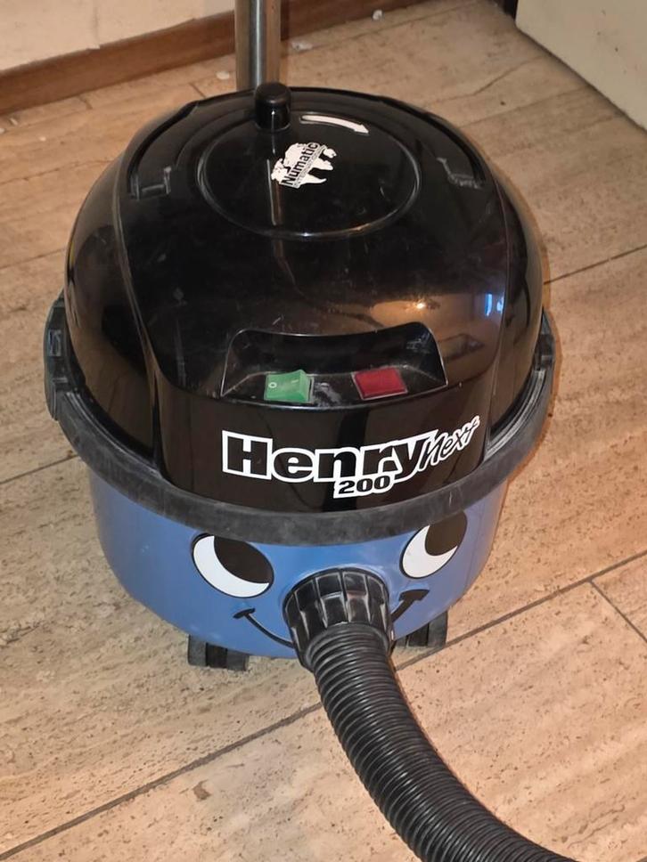 Numatic Henry stofzuiger - In goede staat, Witgoed en Apparatuur, Stofzuigers, Gebruikt, Stofzuiger, Minder dan 1200 watt, Stofzak
