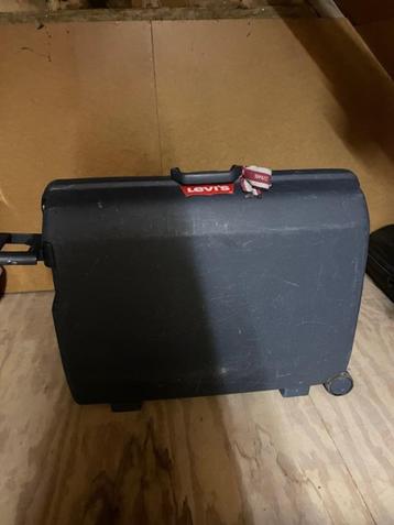 Koffer Royal Traveller blauw beschikbaar voor biedingen