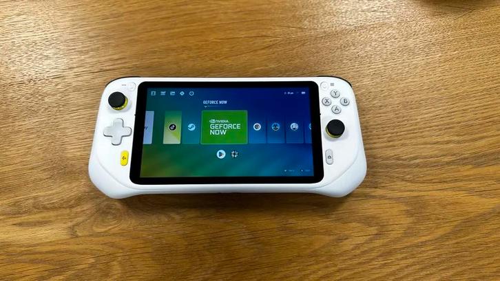 Logitech G Cloud Gaming Handheld, Spelcomputers en Games, Spelcomputers | Overige, Zo goed als nieuw, Ophalen of Verzenden