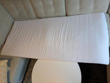 Topper / Matras 90x200 cm beschikbaar voor biedingen