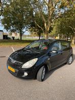 Hyundai i20 1.4 5-DRS 2010 Zwart 163.000 kilometerstand, Auto's, Voorwielaandrijving, 450 kg, 4 cilinders, 1396 cc