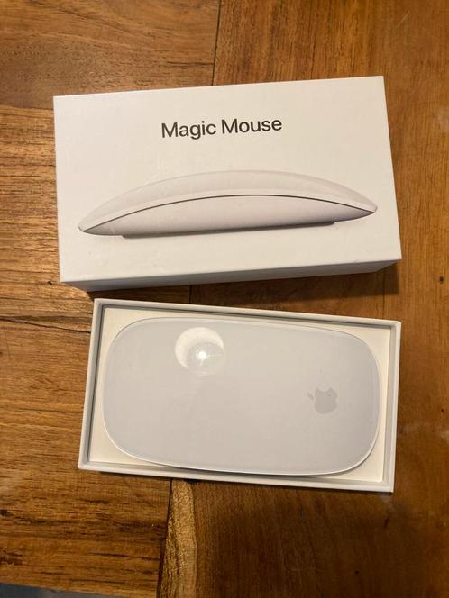 Apple Magic Mouse NIEUW, Computers en Software, Muizen, Zo goed als nieuw, Ophalen of Verzenden