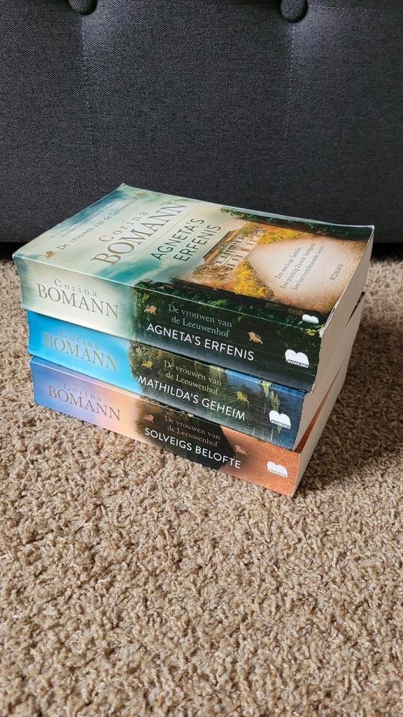 Boeken Corina Bomann (o.a. De Vrouwen van de Leeuwenhof), Boeken, Romans, Gelezen, Ophalen