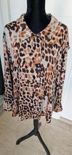 94)Te koop nieuw bruine panter blouse maat 4 ongv. 50/52, Bruin, Blouse of Tuniek, Nieuw, Ophalen of Verzenden