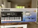 YAHAMA EZ220, Ophalen, Zo goed als nieuw, 61 toetsen, Yamaha