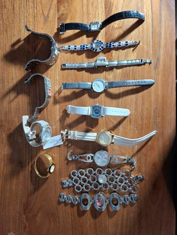 Lot van 13 vintage dameshorloges.  beschikbaar voor biedingen