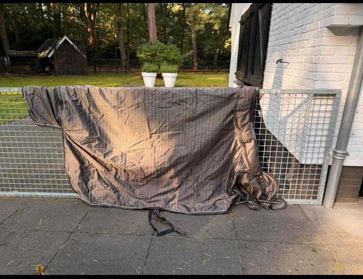 Paardendeken, bruin isabell werth, Dieren en Toebehoren, Paarden en Pony's | Dekens en Dekjes, Zo goed als nieuw, Ophalen of Verzenden