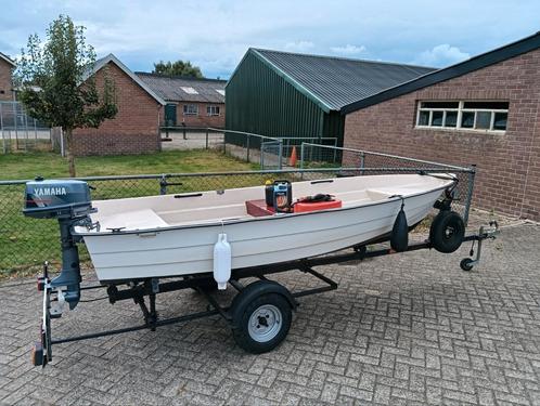 TOER- VISBOOT INCLUSIEF TRAILER EN MOTOR zie omschrijving, Watersport en Boten, Vis- en Consoleboten, Zo goed als nieuw, Tot 10 pk