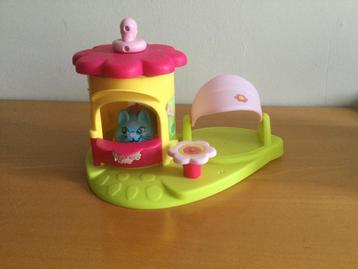 Huisje met rijdende muis beschikbaar voor biedingen