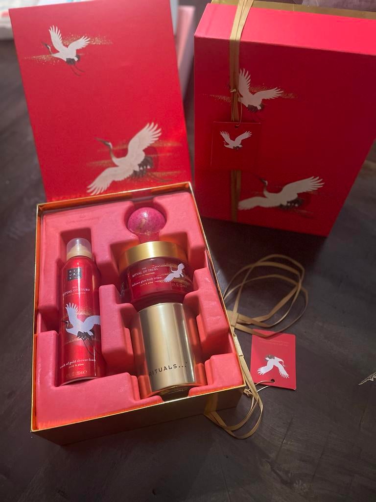 Rituals Tsuru Limited Edition Set, Ophalen of Verzenden, Nieuw, Bodylotion, Crème of Olie