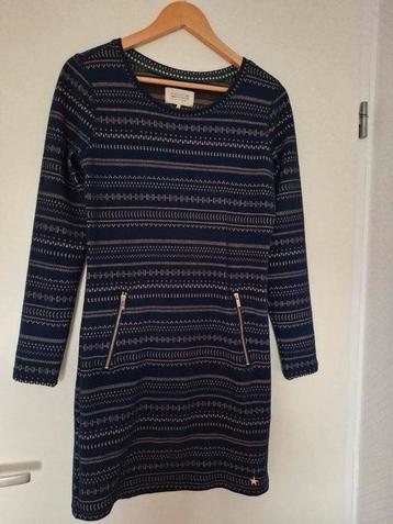 Super leuke jurk met iets glansje erin. Maat M. Nieuwstaat.  beschikbaar voor biedingen