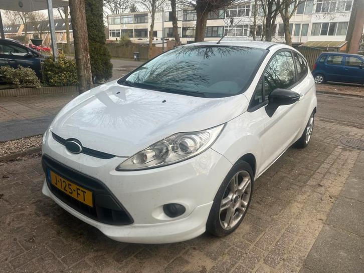 Ford Fiësta 1.4 3DR 2009 Wit, Auto's, Ford, Particulier, Fiësta, Benzine, B, Hatchback, Handgeschakeld, Geïmporteerd, Wit, Voorwielaandrijving