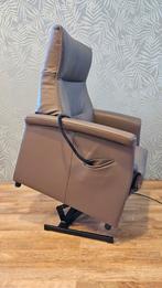 De toekomst sta op fauteuil/ relax fauteuil zitgemak joure, Ophalen, Zo goed als nieuw, 75 tot 100 cm, Leer