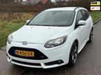 Ford Focus Wagon 2.0 EcoBoost ST-2 (250 PK!) ECC Audio/CD Na, Auto's, Euro 5, Zwart, 4 cilinders, Wit