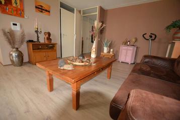 Eiken salontafel  beschikbaar voor biedingen