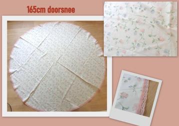 Rond tafelkleed bloemen in pasteltintjes 165cm doorsnee