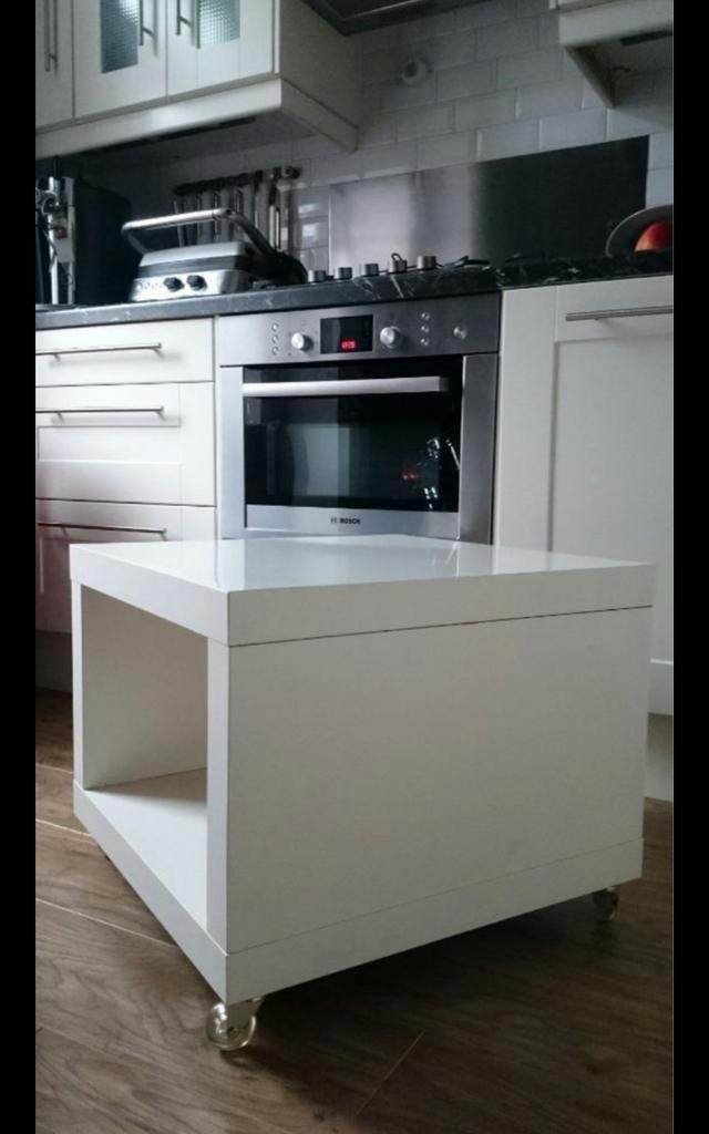 Salontafel mini op wieltjes, Huis en Inrichting, Tafels | Salontafels, Zo goed als nieuw, Minder dan 50 cm, 50 tot 100 cm, Vierkant