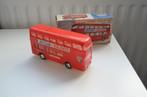 Plastic Cowley double decker bus met box london bus, Hobby en Vrije tijd, Modelauto's | Overige schalen, London bus, Gebruikt
