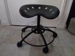 Ikea. Zwarte tractorkruk., Huis en Inrichting, Ophalen of Verzenden, Zo goed als nieuw, Hout