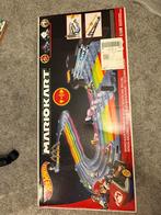 Nieuw in doos! Hot Wheels Mario Kart Regenboog Racebaan, Kinderen en Baby's, Speelgoed | Racebanen, Ophalen, Racebaan, Zelf te bouwen