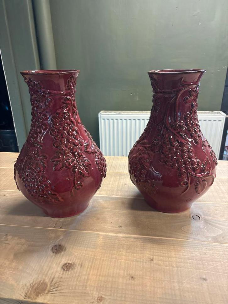 Daan Kromhout Vaas - Prachtig Design!, Huis en Inrichting, Woonaccessoires | Vazen, Nieuw, Rood, Minder dan 50 cm, Aardewerk of Porselein