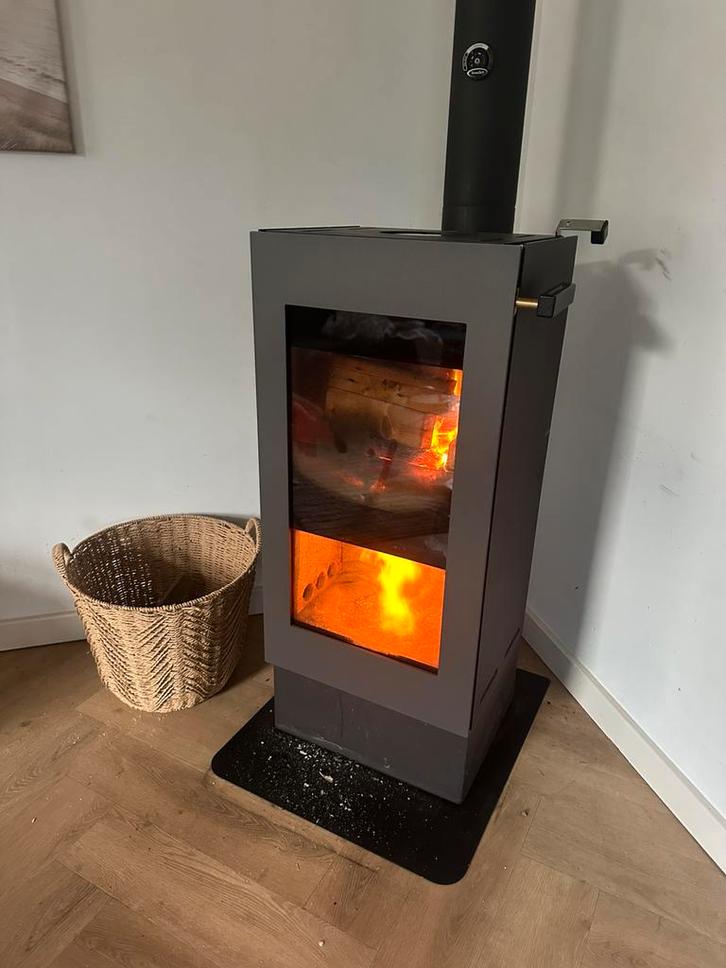 Xeoos patagonia X8, Huis en Inrichting, Kachels, Zo goed als nieuw, Vrijstaand, Houtkachel, Hout, Ophalen