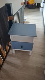 Twee gratis nachtkastjes, Huis en Inrichting, Slaapkamer | Nachtkastjes, Minder dan 45 cm, Zo goed als nieuw, Hout, 55 tot 70 cm
