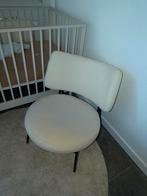 Stijlvolle fauteuil met ronde zitting, Antiek en Kunst, Antiek | Meubels | Stoelen en Banken, Ophalen of Verzenden