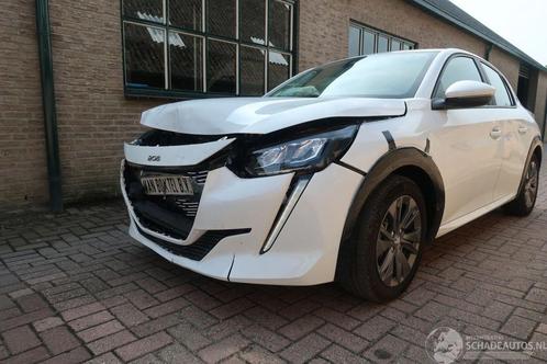 Peugeot 208 Ev Active Pack 50 kWh (bj 2021, automaat), Auto diversen, Schadeauto's, Peugeot, Automaat, Elektrisch, Hatchback, Wit