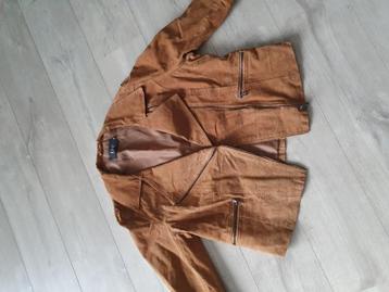Te koop, dames bikerjack suede look, camel, maat 46, NIEUW beschikbaar voor biedingen