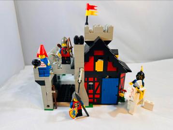 Lego 6067 Guarded Inn beschikbaar voor biedingen