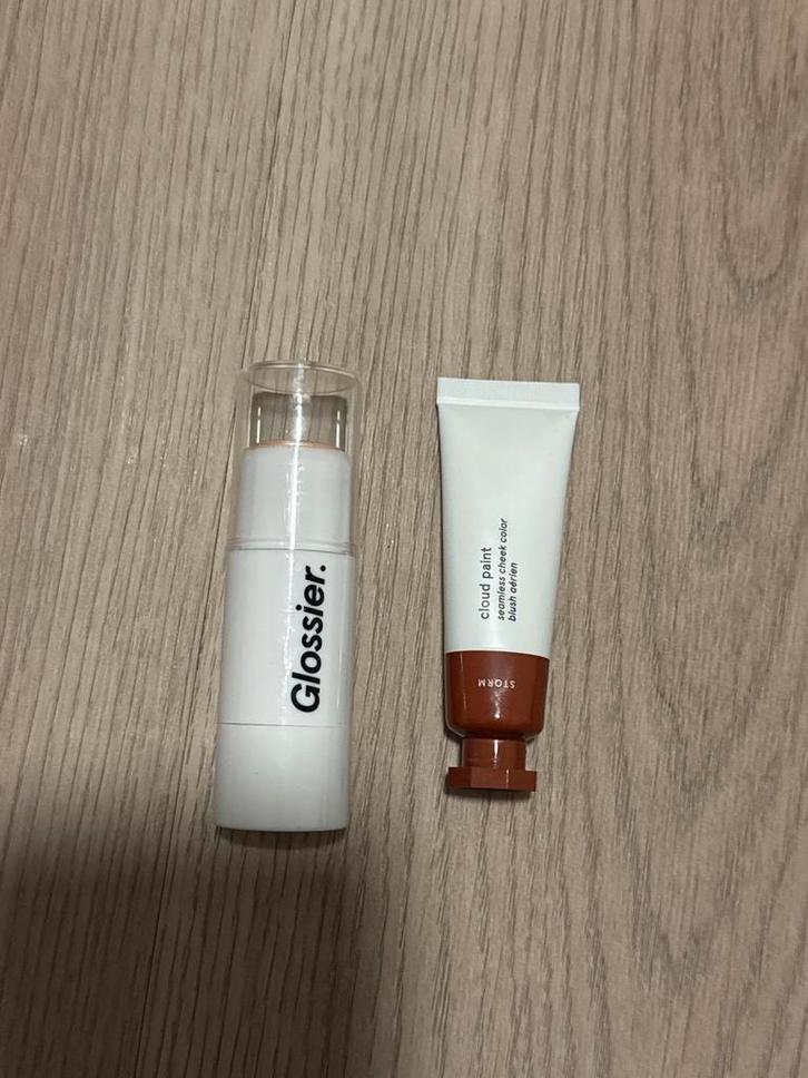 Glossier Blush Storm & Holoscope Highlighter, Sieraden, Tassen en Uiterlijk, Uiterlijk | Cosmetica en Make-up, Zo goed als nieuw
