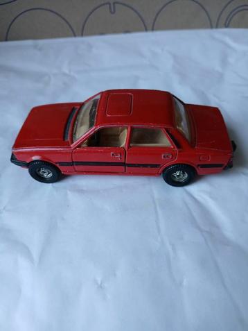 Peugeot 505 STI. Corgi toys,  mist rechter koplamp  beschikbaar voor biedingen