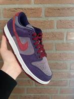 Nike dunk low plum 44, Kleding | Heren, Schoenen, Overige kleuren, Verzenden, Nike, Nieuw